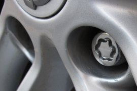 Снятие секреток с колес - м. Аннино